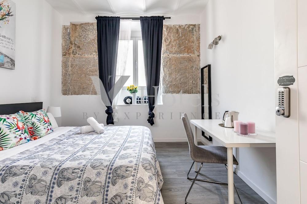 A And Z Juan De Mena (Adults Only) Hotel Madrid Exterior photo